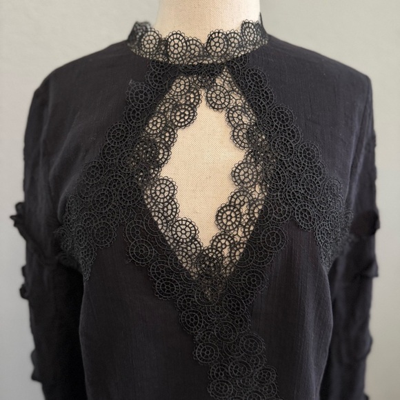 Red Carter Long Sleeve Lace Detail Size Small - Picture 2 of 5